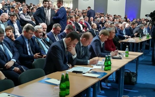 О чем говорят сегодня запорожцы с Порошенко Фото № 2 О чем говорят сегодня запорожцы с Порошенко Фото № 2