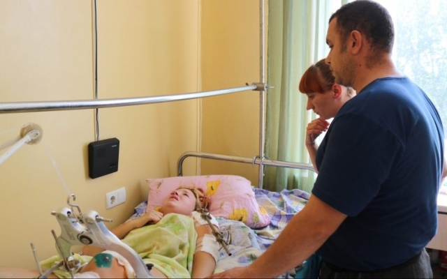 В Запорожье 14-летняя девочка, которая выпала с 9 этажа, нуждается в помощи Фото № 0 В Запорожье 14-летняя девочка, которая выпала с 9 этажа, нуждается в помощи Фото № 0