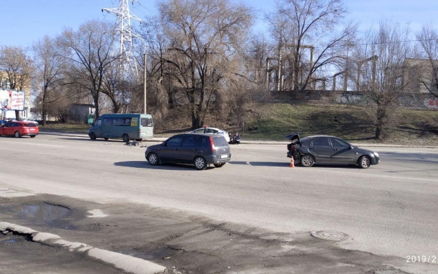 В Александровском районе случилось тройное ДТП (ФОТО) Фото № 1 В Александровском районе случилось тройное ДТП (ФОТО) Фото № 1