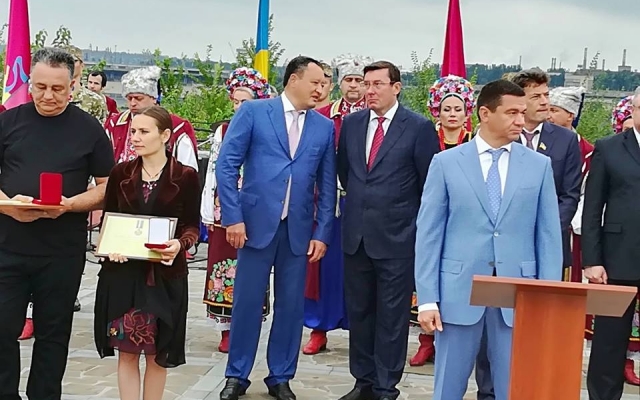 О чем рассказал запорожцам Луценко на Хортице (ФОТО) Фото № 0 О чем рассказал запорожцам Луценко на Хортице (ФОТО) Фото № 0
