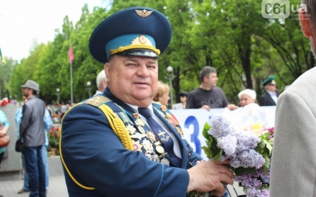 Смотрите: На парад пришел Смотрите: На парад пришел