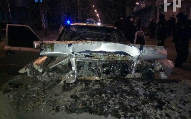 В результате ДТП не стало половины Мерседеса Фото № 1 В результате ДТП не стало половины Мерседеса Фото № 1