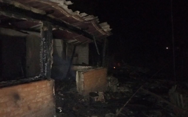 В Запорожской области в своем доме при пожаре погибла пенсионерка (ФОТО) Фото № 1 В Запорожской области в своем доме при пожаре погибла пенсионерка (ФОТО) Фото № 1