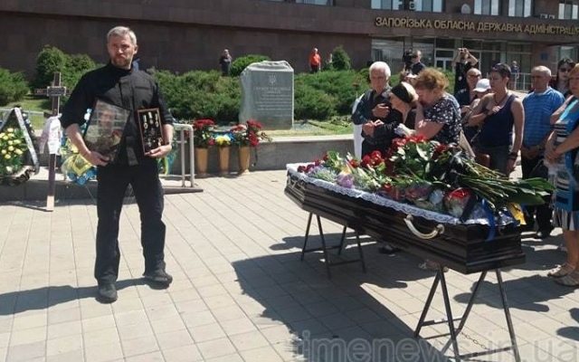 В Запорожье в последний путь провожали ветерана полка В Запорожье в последний путь провожали ветерана полка