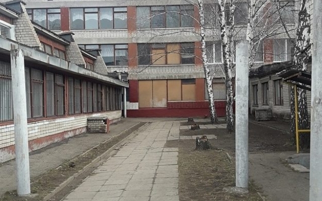 В Коммунарском районе города обнаружили школу-гетто (ФОТО) Фото № 1 В Коммунарском районе города обнаружили школу-гетто (ФОТО) Фото № 1