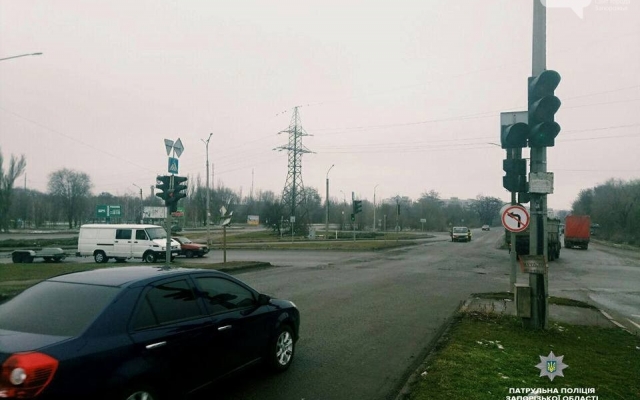 Вниманию автомобилистов: В Запорожье появились новые запрещающие знаки. ФОТО Фото № 1 Вниманию автомобилистов: В Запорожье появились новые запрещающие знаки. ФОТО Фото № 1