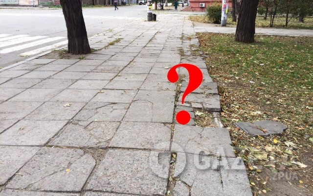 Недореконструкция площади по-запорожски Фото № 4 Недореконструкция площади по-запорожски Фото № 4
