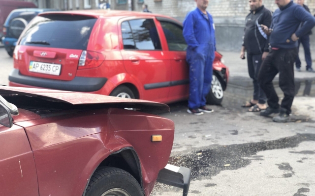 Бердянская защитница животных Валентина Мамай попала в ДТП (ВИДЕО) Фото № 3 Бердянская защитница животных Валентина Мамай попала в ДТП (ВИДЕО) Фото № 3