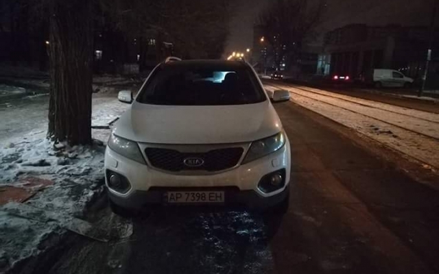 В Запорожье депутат ездит на авто за миллион Фото № 0 В Запорожье депутат ездит на авто за миллион Фото № 0