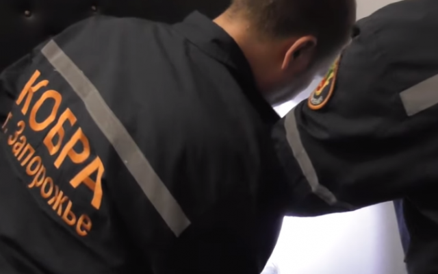 В Вознесеновском районе Запорожья жители из соседних квартир учуяли трупный запах Фото № 0 В Вознесеновском районе Запорожья жители из соседних квартир учуяли трупный запах Фото № 0