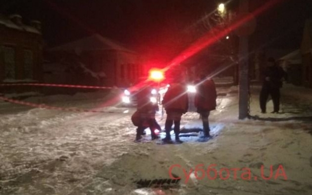 В Запорожской области на дороге образовалась дыра Фото № 0 В Запорожской области на дороге образовалась дыра Фото № 0