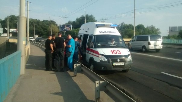 Глухонемая девушка пыталась свести счёты с жизнью Фото № 0 Глухонемая девушка пыталась свести счёты с жизнью Фото № 0