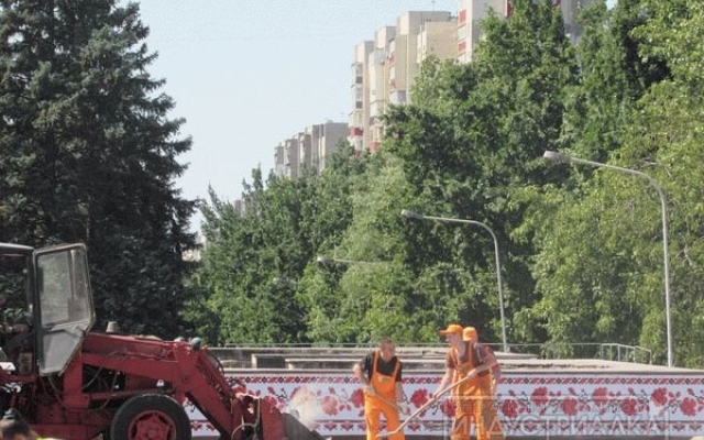 День Независимости запорожцы отпразднуют на обновленной площади Фестивальной Фото № 5 День Независимости запорожцы отпразднуют на обновленной площади Фестивальной Фото № 5