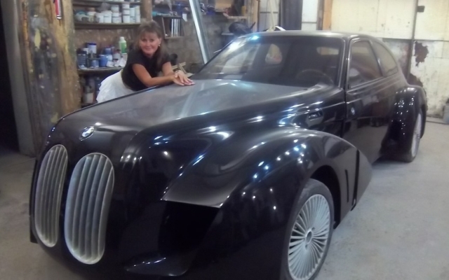 Талантливый житель Запорожской области создал уникальный автомобиль (ВИДЕО) Фото № 0 Талантливый житель Запорожской области создал уникальный автомобиль (ВИДЕО) Фото № 0