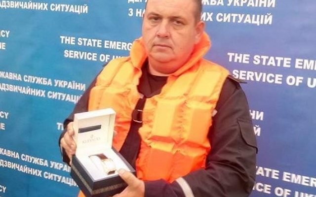 Запорожский спасатель получил награду от Президента Фото № 0 Запорожский спасатель получил награду от Президента Фото № 0
