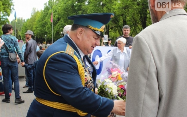Смотрите: На парад пришел Смотрите: На парад пришел