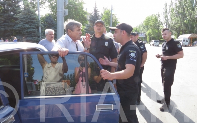 Появилось видео скандала на митинге ко дню начала войны Фото № 4 Появилось видео скандала на митинге ко дню начала войны Фото № 4