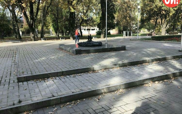Как стала выглядеть Аллея Славы в Запорожье (ФОТОРЕПОРТАЖ) Фото № 12 Как стала выглядеть Аллея Славы в Запорожье (ФОТОРЕПОРТАЖ) Фото № 12