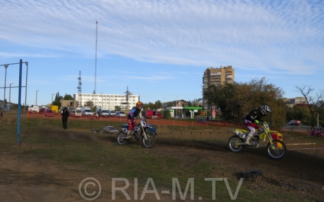 Полеты на мотоциклах в Мелитополе Фото № 11 Полеты на мотоциклах в Мелитополе Фото № 11
