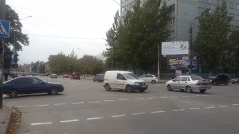 Неработающий светофор устроил хаос в центре города Фото № 0 Неработающий светофор устроил хаос в центре города Фото № 0