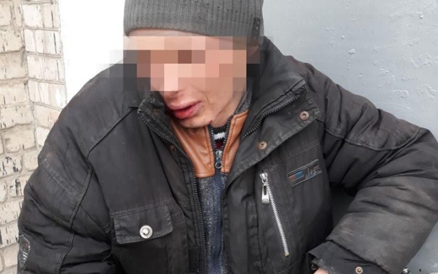 Запорожец среди бела дня напал на женщину Фото № 2 Запорожец среди бела дня напал на женщину Фото № 2