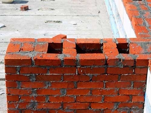Под Запорожьем на голову проходим могут посыпаться кирпичи Фото № 0 Под Запорожьем на голову проходим могут посыпаться кирпичи Фото № 0