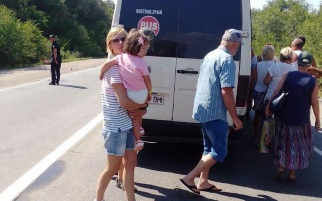 Под Запорожьем в аварию попал автобус Под Запорожьем в аварию попал автобус