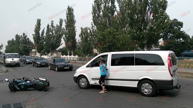 В Бердянске участники байкерского слета попали в ДТП Фото № 1 В Бердянске участники байкерского слета попали в ДТП Фото № 1