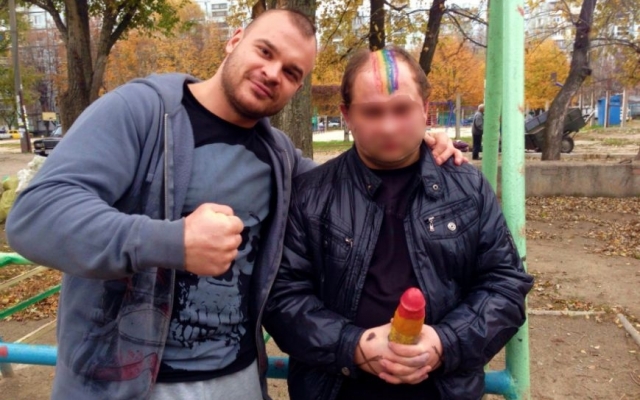 Запорожского активиста в России посадили на десять лет (ФОТО) Фото № 3 Запорожского активиста в России посадили на десять лет (ФОТО) Фото № 3