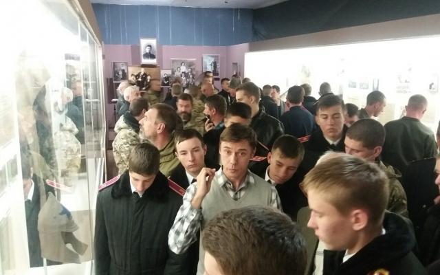 Запорожских гвардейцев больше всего поразил Запорожских гвардейцев больше всего поразил