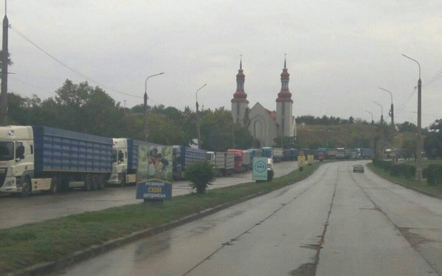 В Бердянске огромная проблема с зерновозами Фото № 0 В Бердянске огромная проблема с зерновозами Фото № 0