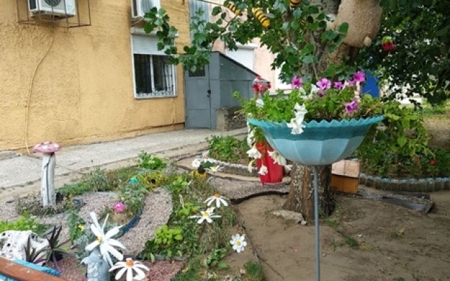 На Бородинском появился сказочный двор (ФОТО) Фото № 6 На Бородинском появился сказочный двор (ФОТО) Фото № 6