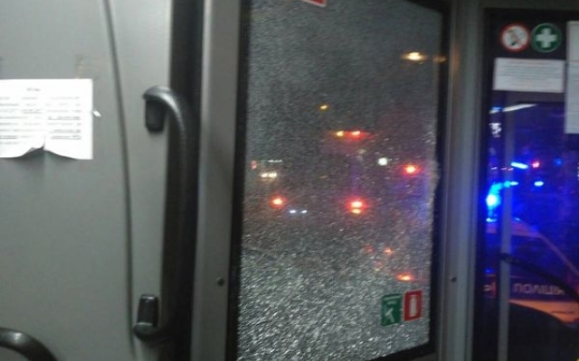 В Запорожском автобусе мужчина устроил настоящий дебош (ФОТО) Фото № 3 В Запорожском автобусе мужчина устроил настоящий дебош (ФОТО) Фото № 3