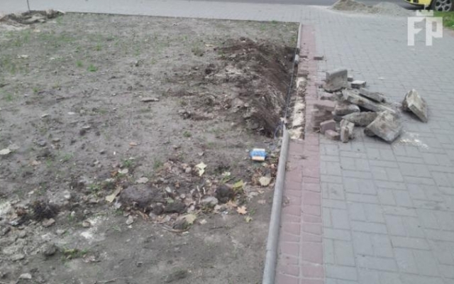 В Запорожской области Ленина «закатали» плиткой Фото № 1 В Запорожской области Ленина «закатали» плиткой Фото № 1
