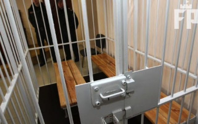 Парень убил девушку и бросил тело в люк Фото № 0 Парень убил девушку и бросил тело в люк Фото № 0
