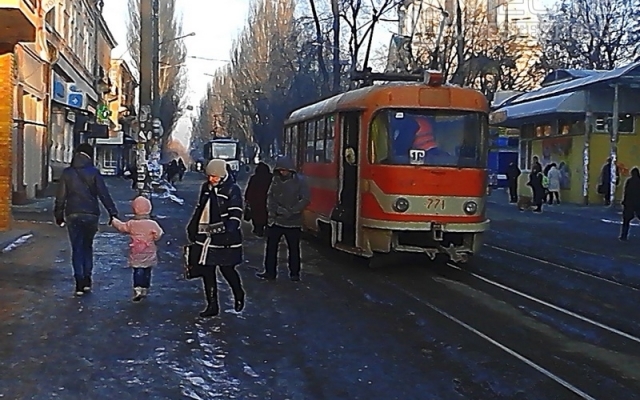 Будьте в курсе: в Запорожье остановились трамваи Фото № 2 Будьте в курсе: в Запорожье остановились трамваи Фото № 2