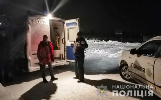 В Запорожской области полицейские вызволяли роженицу (ФОТО) Фото № 0 В Запорожской области полицейские вызволяли роженицу (ФОТО) Фото № 0