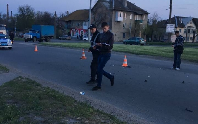 ДТП в Запорожье: Мотоцикл выбросило на газон (ФОТО) Фото № 0 ДТП в Запорожье: Мотоцикл выбросило на газон (ФОТО) Фото № 0