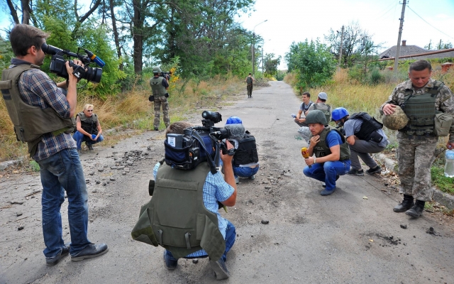 Запорожские военкоры показали уникальные кадры из Широкино Фото № 9 Запорожские военкоры показали уникальные кадры из Широкино Фото № 9