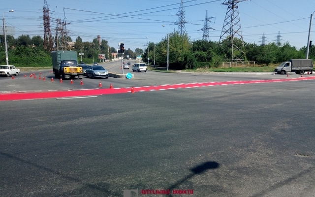 Дождались: В Запорожье делают велодорожку (ФОТО) Фото № 1 Дождались: В Запорожье делают велодорожку (ФОТО) Фото № 1