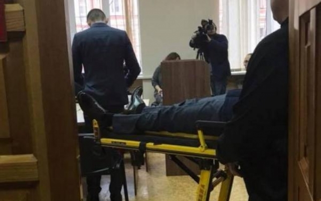 В сети высмеивают приезд Пустоварова на суд (ФОТО) Фото № 0 В сети высмеивают приезд Пустоварова на суд (ФОТО) Фото № 0