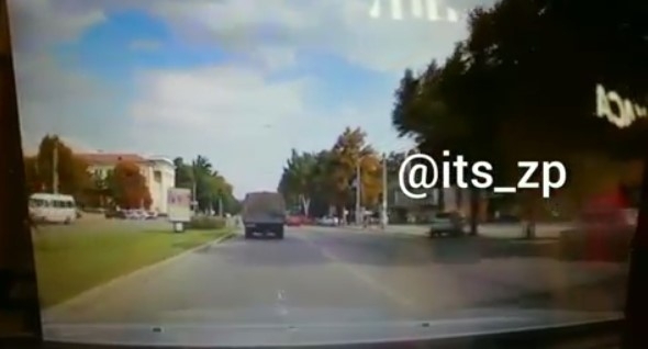 В сети появилось видео вчерашней трагедии на дороге Фото № 0 В сети появилось видео вчерашней трагедии на дороге Фото № 0