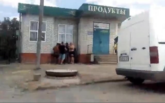 В Запорожской области горожане не рады, что им отремонтировали дорогу (ВИДЕО) Фото № 0 В Запорожской области горожане не рады, что им отремонтировали дорогу (ВИДЕО) Фото № 0