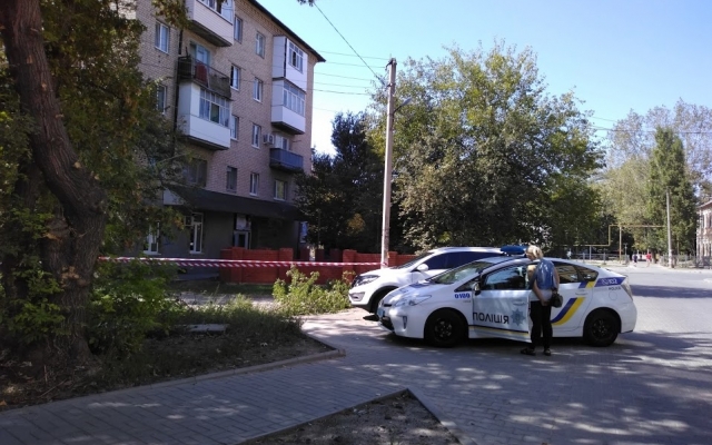 В Запорожской области обрезка деревьев чуть не кончилась трагедией (ФОТО, ВИДЕО) Фото № 0 В Запорожской области обрезка деревьев чуть не кончилась трагедией (ФОТО, ВИДЕО) Фото № 0