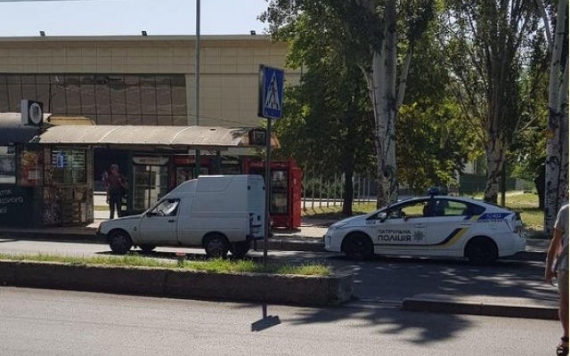 На переходе в Запорожье сбили человека (ФОТО) Фото № 0 На переходе в Запорожье сбили человека (ФОТО) Фото № 0