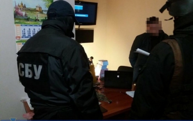 В Запорожье СБУ «накрыли конверт» со 100 млн гривен, которые выводились в «тень» на протяжении года Фото № 1 В Запорожье СБУ «накрыли конверт» со 100 млн гривен, которые выводились в «тень» на протяжении года Фото № 1