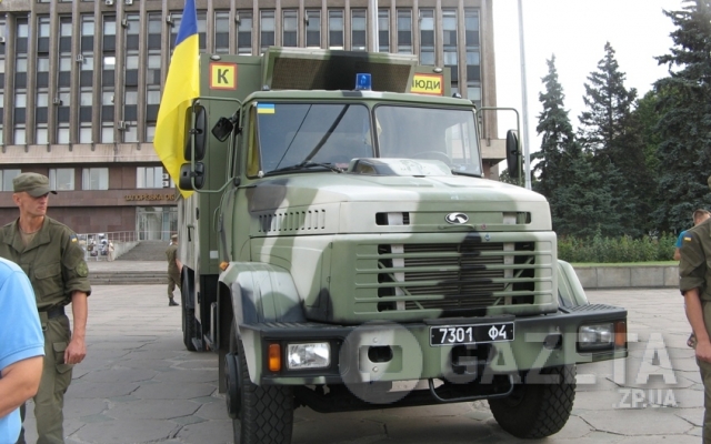 В Запорожье прошла выставка военной техники Фото № 2 В Запорожье прошла выставка военной техники Фото № 2