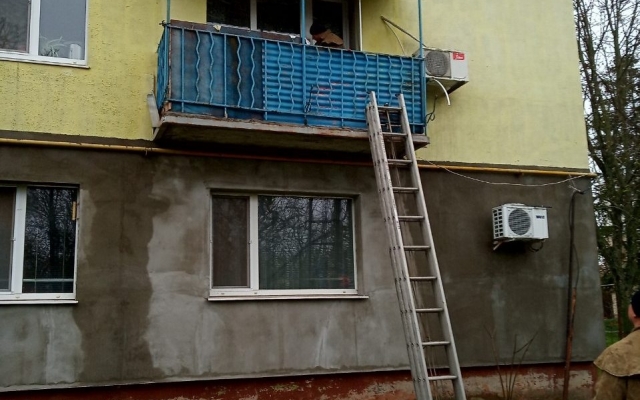 В Запорожской области малыш оказался заперт в квартире, где на плите горел огонь (ФОТО) Фото № 1 В Запорожской области малыш оказался заперт в квартире, где на плите горел огонь (ФОТО) Фото № 1