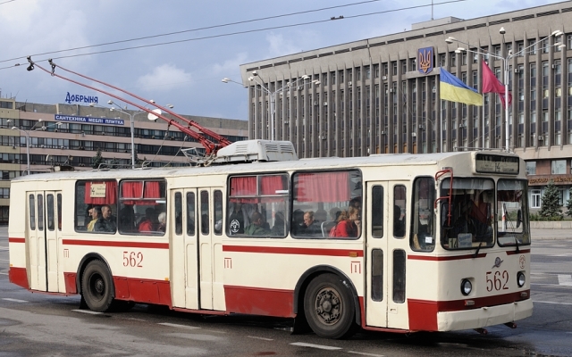 Запорожцы требуют бесплатного проезда в городском электротранспорте Фото № 0 Запорожцы требуют бесплатного проезда в городском электротранспорте Фото № 0