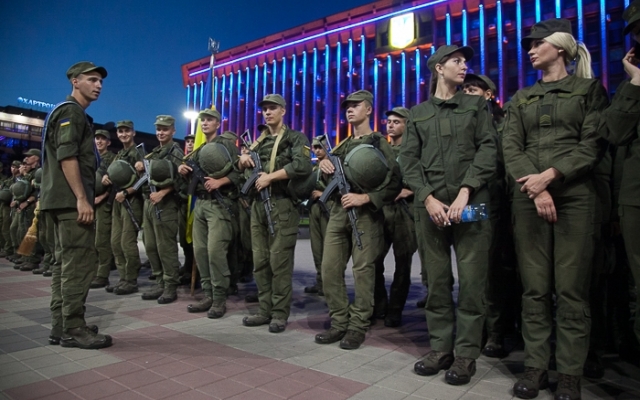 Опубликованы фото вечерней репетиции парада на День Независимости Фото № 3 Опубликованы фото вечерней репетиции парада на День Независимости Фото № 3